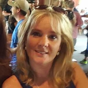 Meet your Posher, Niki